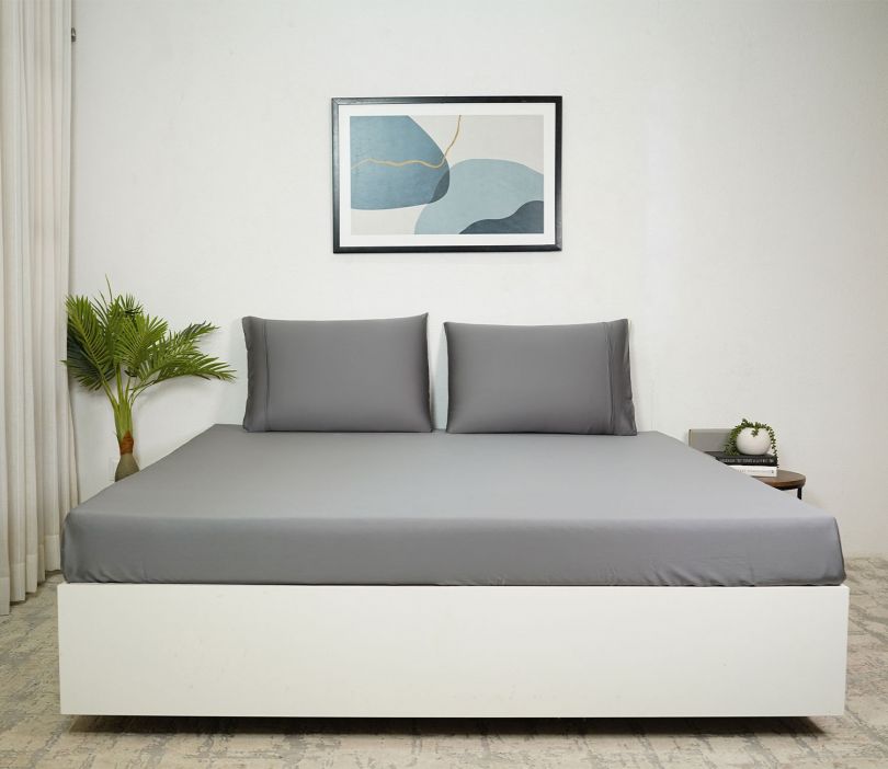 fitted bed sheet