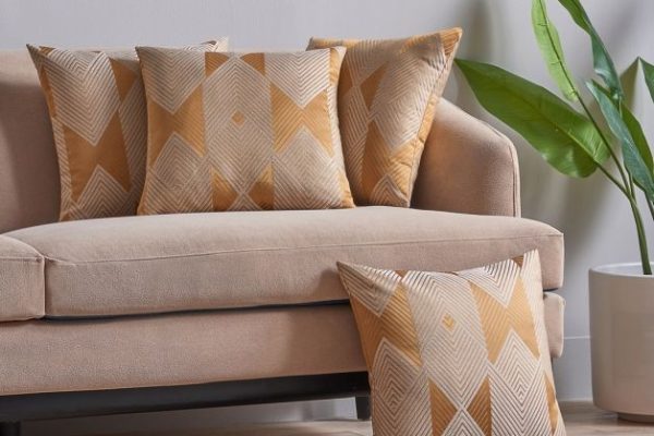 Geometric cusion covers